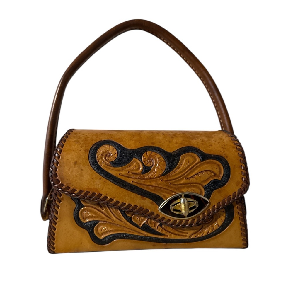 Elegant Barrell Brown Leather Handbag